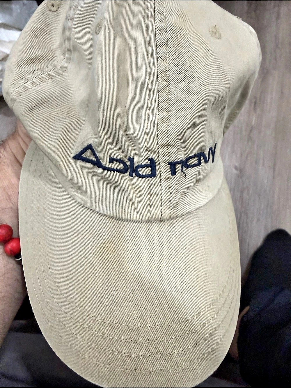 Old navy Embroidered Logo Hat in Beige